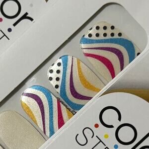 New Color Street “Cool Beans” Shimmery Motif of Dots & Waves Nail Strips